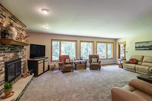 47060 Queens Cove Circle, Dresbach, MN 55947 - Photo 9