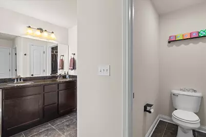 7989 S River Ct, Franklin, WI 53132 - Photo 23