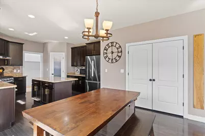 7989 S River Ct, Franklin, WI 53132 - Photo 7
