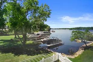S68W18031 Island Dr, Muskego, WI 53150 - Photo 7