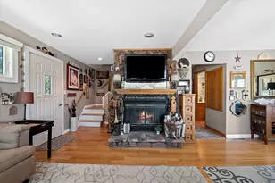 S68W18031 Island Dr, Muskego, WI 53150 - Photo 11