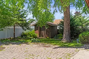 1520 29th St, La Crosse, WI 54601 - Photo 7