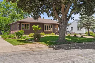 1520 29th St, La Crosse, WI 54601 - Photo 3