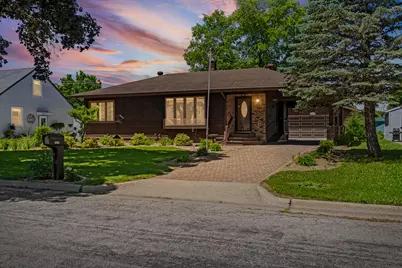 1520  29th St, La Crosse, WI 54601 - Photo 1
