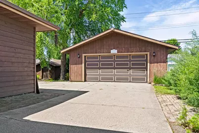 1520  29th St, La Crosse, WI 54601 - Photo 5