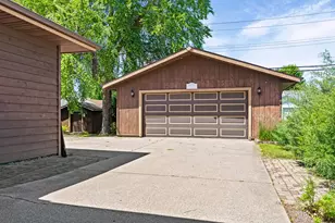 1520 29th St, La Crosse, WI 54601 - Photo 5
