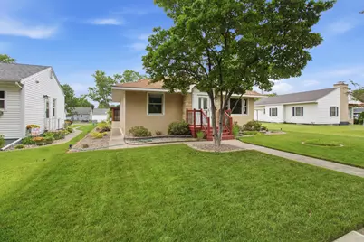 2321  Johnson St, La Crosse, WI 54601 - Photo 3