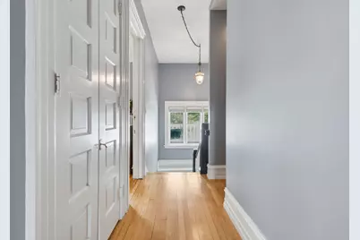 2667 N Summit Ave, Milwaukee, WI 53211 - Photo 27