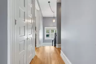 2667 N Summit Ave, Milwaukee, WI 53211 - Photo 27