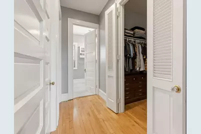 2667 N Summit Ave, Milwaukee, WI 53211 - Photo 21