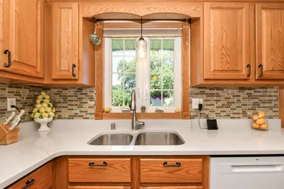 4971 S Jonathan Ln, New Berlin, WI 53151 - Photo 7