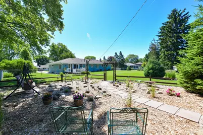 4971 S Jonathan Ln, New Berlin, WI 53151 - Photo 39