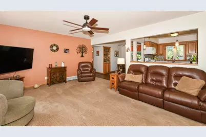 4971 S Jonathan Ln, New Berlin, WI 53151 - Photo 13