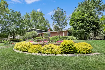 1225  Indianwood Dr, Brookfield, WI 53005 - Photo 5