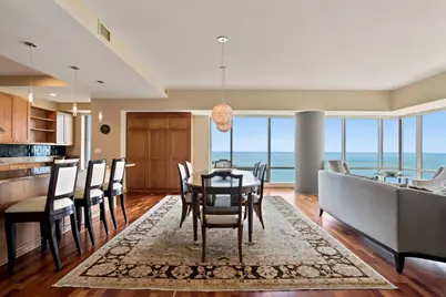 923 E Kilbourn Ave #1502, Milwaukee, WI 53202 - Photo 3