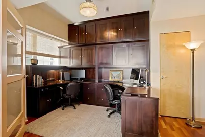 923 E Kilbourn Ave #1502, Milwaukee, WI 53202 - Photo 15