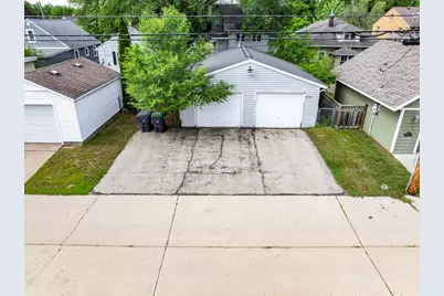 2110  Market St, La Crosse, WI 54601 - Photo 33
