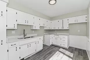 3400 S 8th Ave, Racine, WI 53402 - Photo 7