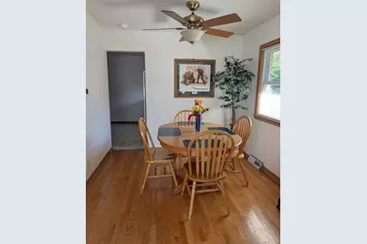8827 W Burdick Ave, Milwaukee, WI 53227 - Photo 5