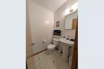 8827 W Burdick Ave, Milwaukee, WI 53227 - Photo 17