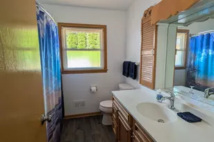 8827 W Burdick Ave, Milwaukee, WI 53227 - Photo 15