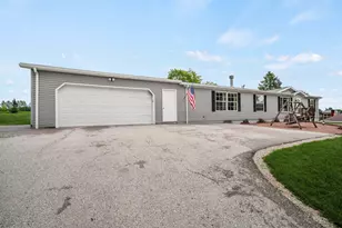 1757 Cedarview Dr, Saint Cloud, WI 53079 - Photo 1