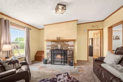 1757  Cedarview Dr, Saint Cloud, WI 53079 - Photo 11
