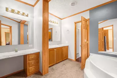 1757  Cedarview Dr, Saint Cloud, WI 53079 - Photo 15
