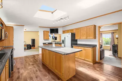 1757  Cedarview Dr, Saint Cloud, WI 53079 - Photo 5