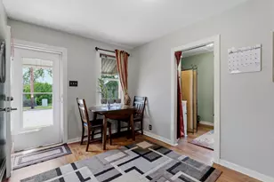 2104 11th St, Two Rivers, WI 54241 - Photo 7