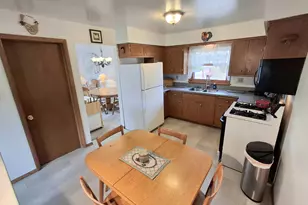 1418 W Denis Ave, Milwaukee, WI 53221 - Photo 7
