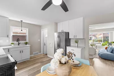 4218 N 71st St, Milwaukee, WI 53216 - Photo 5