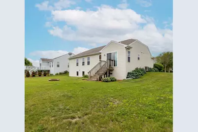 307  Reeds Dr, West Bend, WI 53095 - Photo 23