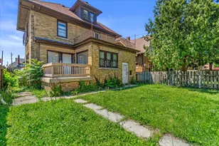 2704 N 46th St, Milwaukee, WI 53210 - Photo 33