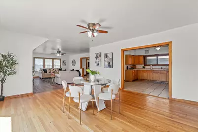 2704 N 46th St, Milwaukee, WI 53210 - Photo 11