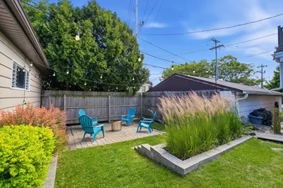 6921 W Hadley St, Milwaukee, WI 53210 - Photo 35