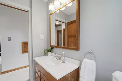 6921 W Hadley St, Milwaukee, WI 53210 - Photo 21