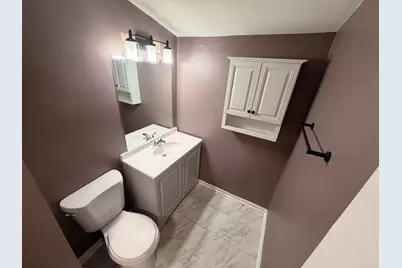 5217 N 61st St, Milwaukee, WI 53218 - Photo 9