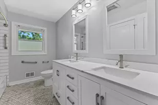 11318 N Glenwood Dr, Mequon, WI 53097 - Photo 19