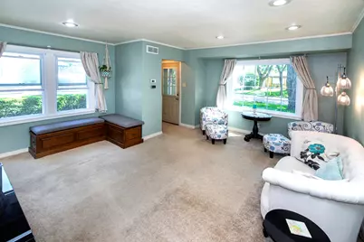 1817 N 118th St, Wauwatosa, WI 53226 - Photo 11