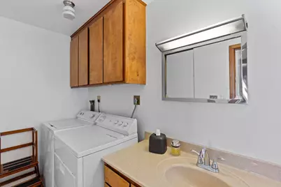 809 E Cady St, Watertown, WI 53094 - Photo 21