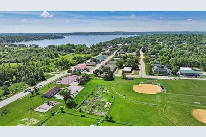 436  Ashley Dr, Williams Bay, WI 53191 - Photo 33