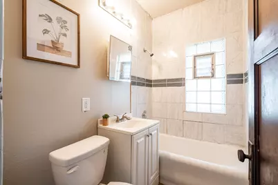 3726 N 19th Pl, Milwaukee, WI 53206 - Photo 15