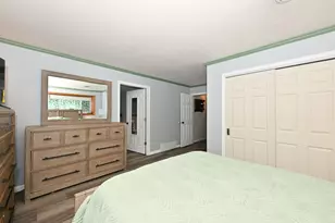 11020 W Parnell Ave, Hales Corners, WI 53130 - Photo 17