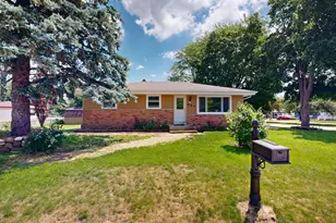 923 Gail Pl, Fort Atkinson, WI 53538 - Photo 1