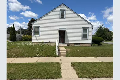 7203 W Hampton Ave, Milwaukee, WI 53218 - Photo 3