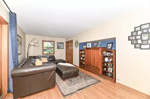 6652 Big Bend Rd, Racine, WI 53185 - Photo 13