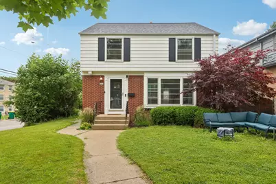 4315 N Wildwood Ave, Shorewood, WI 53211 - Photo 1