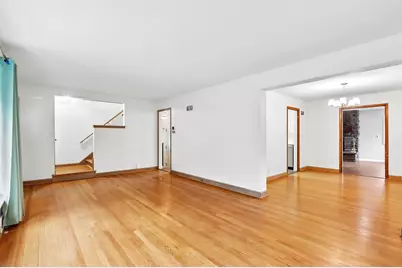 4315 N Wildwood Ave, Shorewood, WI 53211 - Photo 9