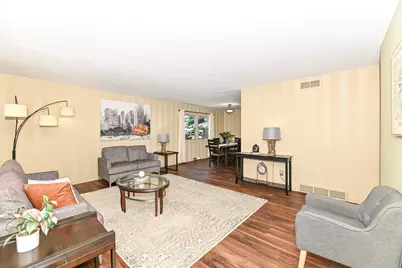 4280 S Pennsylvania Ave, Saint Francis, WI 53235 - Photo 5